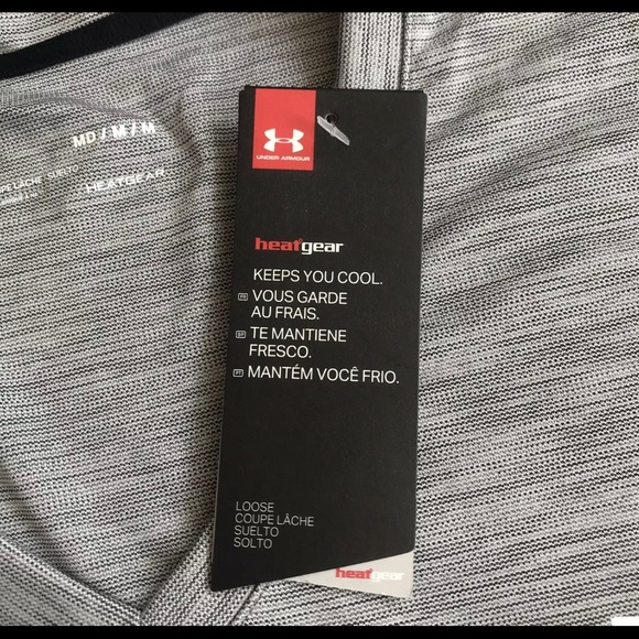 Under Armour Gray T-Shirt Size Medium Loose Heatgear - Picture 3 of 3